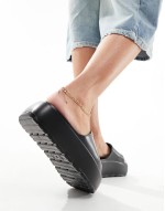 Freedom cleated flatform slider in black