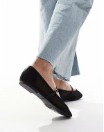 mesh ballet flat in black