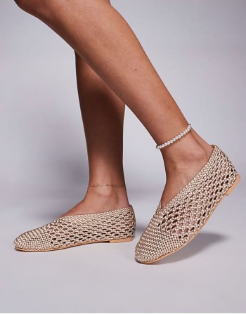 ‌Stylish Dylan woven ballet flats in cream