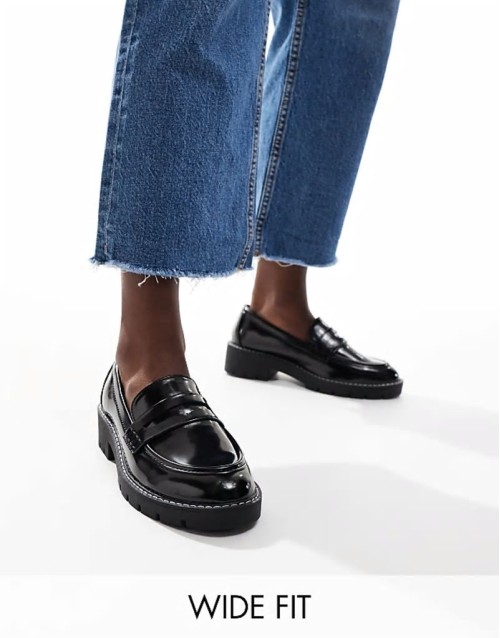 chunky loafer with stitching in black